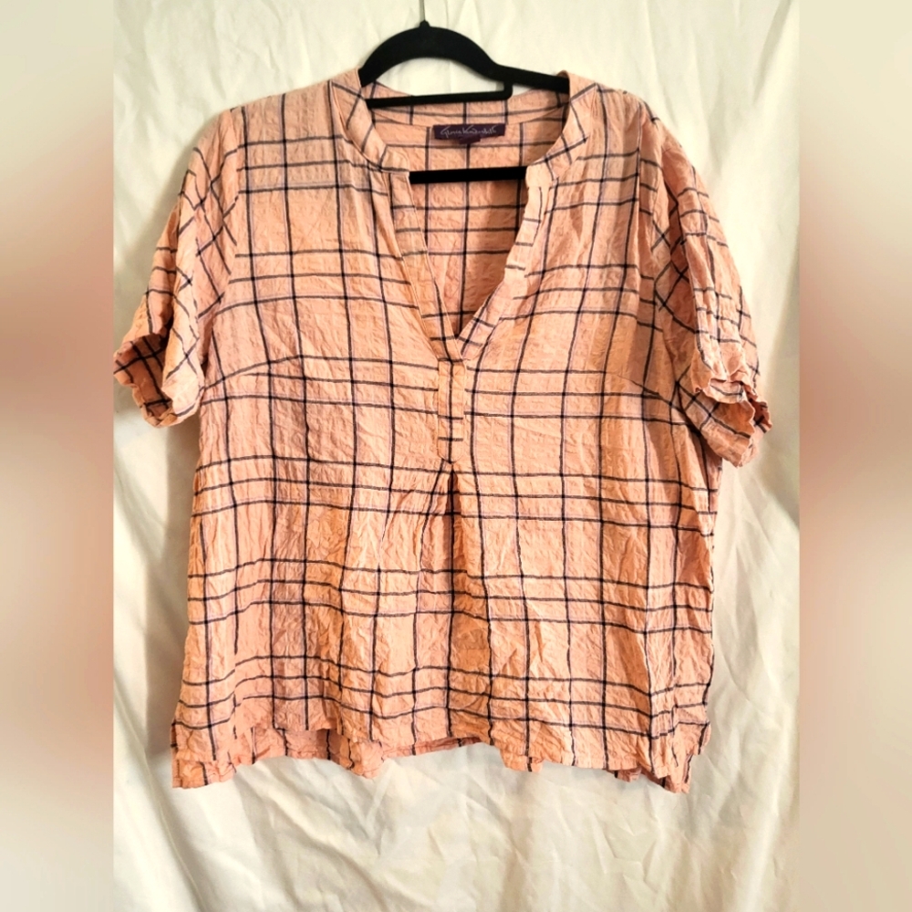 Checkered top